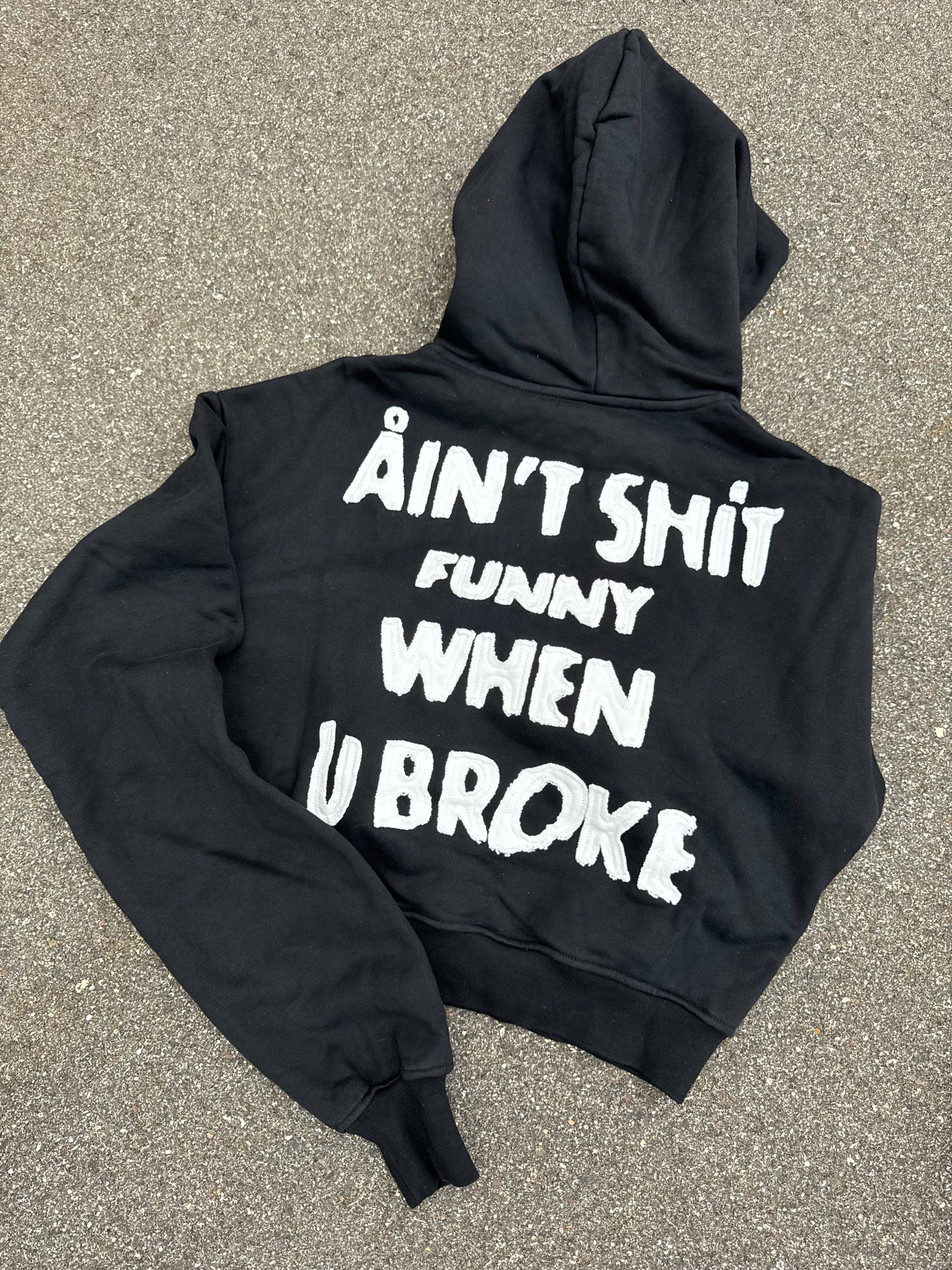 ÅIN’T SHÍT FUNNY “Black” Pullover